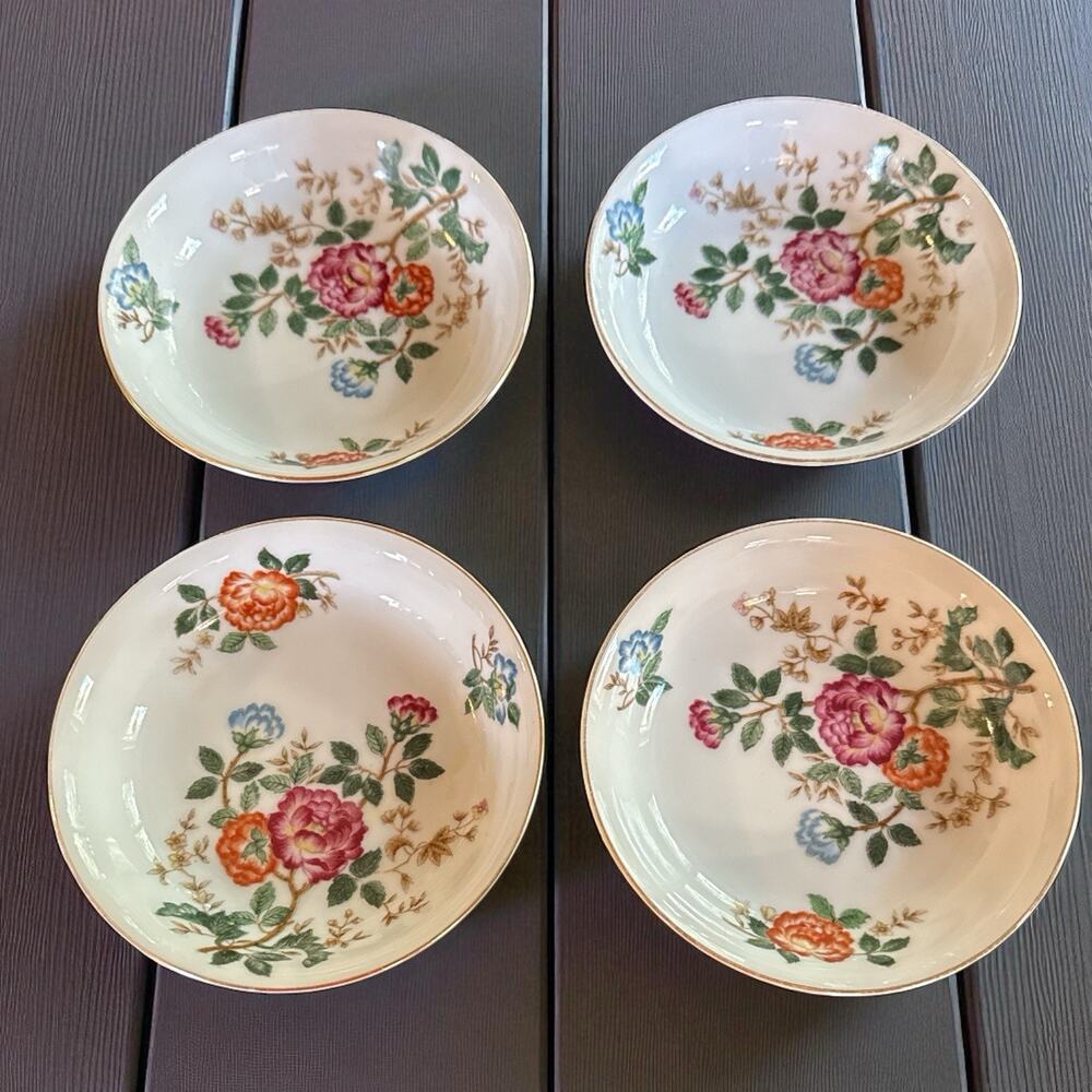 BEAUTIFUL Occupied Japan Dessert/fruit Bowls 5 1/4” Floral Gold Trim Set of 4